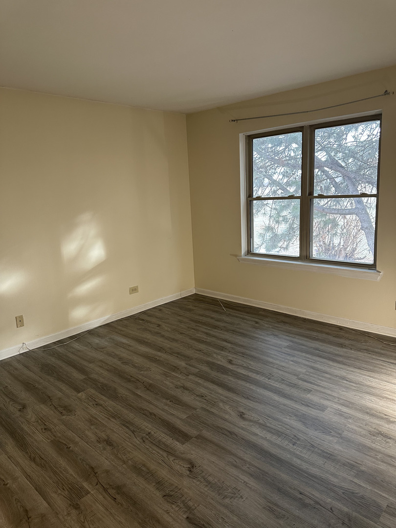 214 Glengarry Drive #201, Bloomingdale, IL 60108