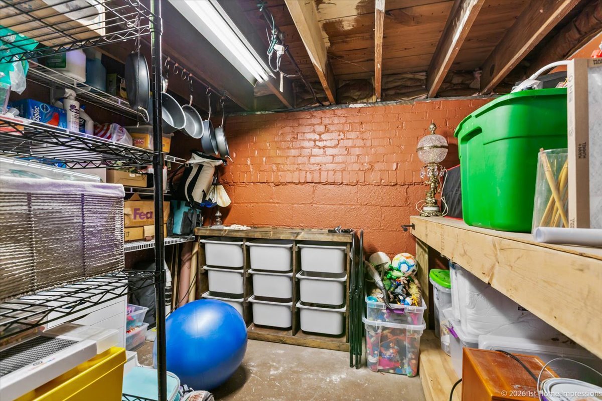 334 W School Street, Villa Park, IL 60181