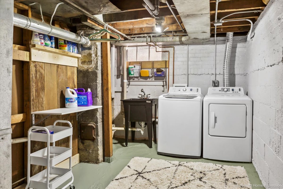 334 W School Street, Villa Park, IL 60181