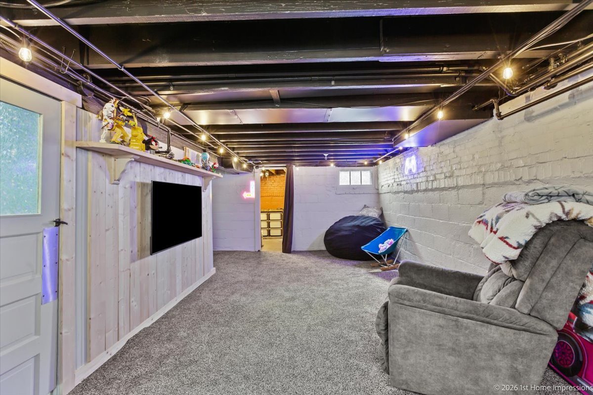 334 W School Street, Villa Park, IL 60181