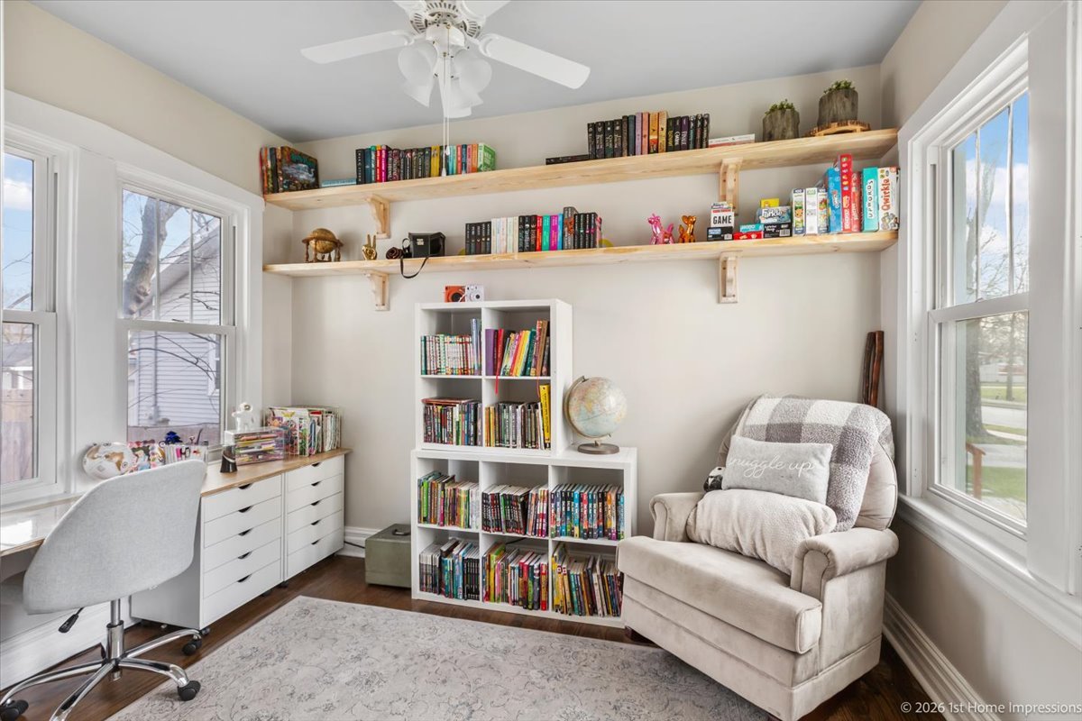 334 W School Street, Villa Park, IL 60181