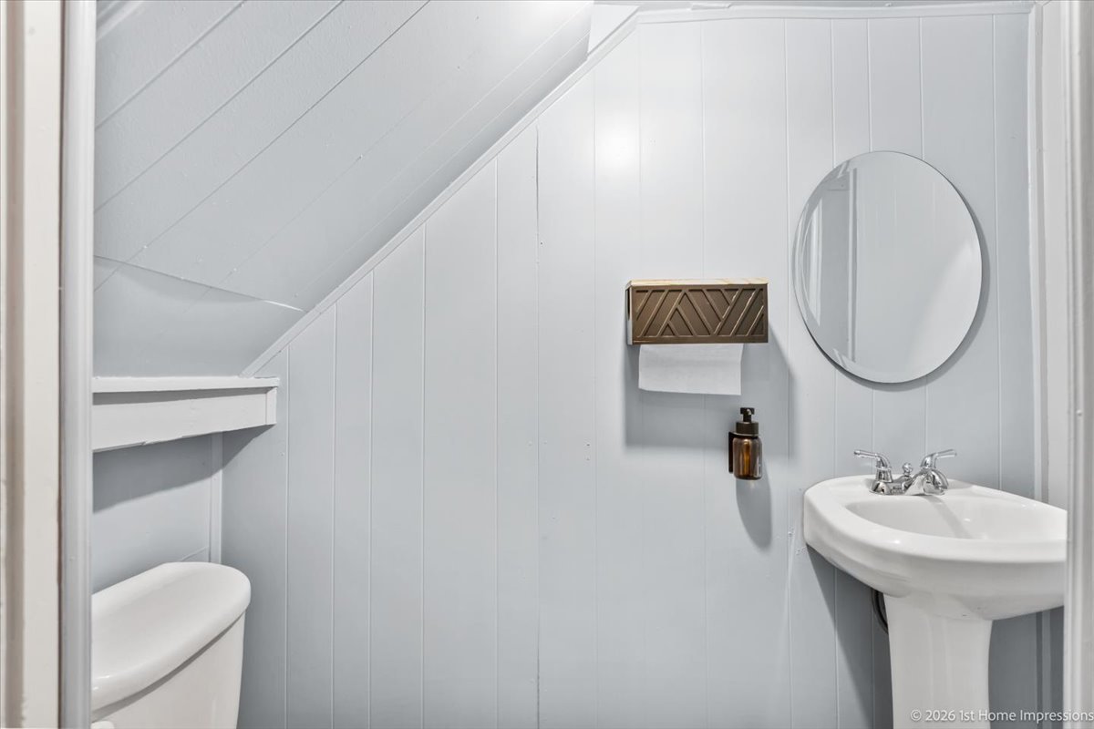 334 W School Street, Villa Park, IL 60181