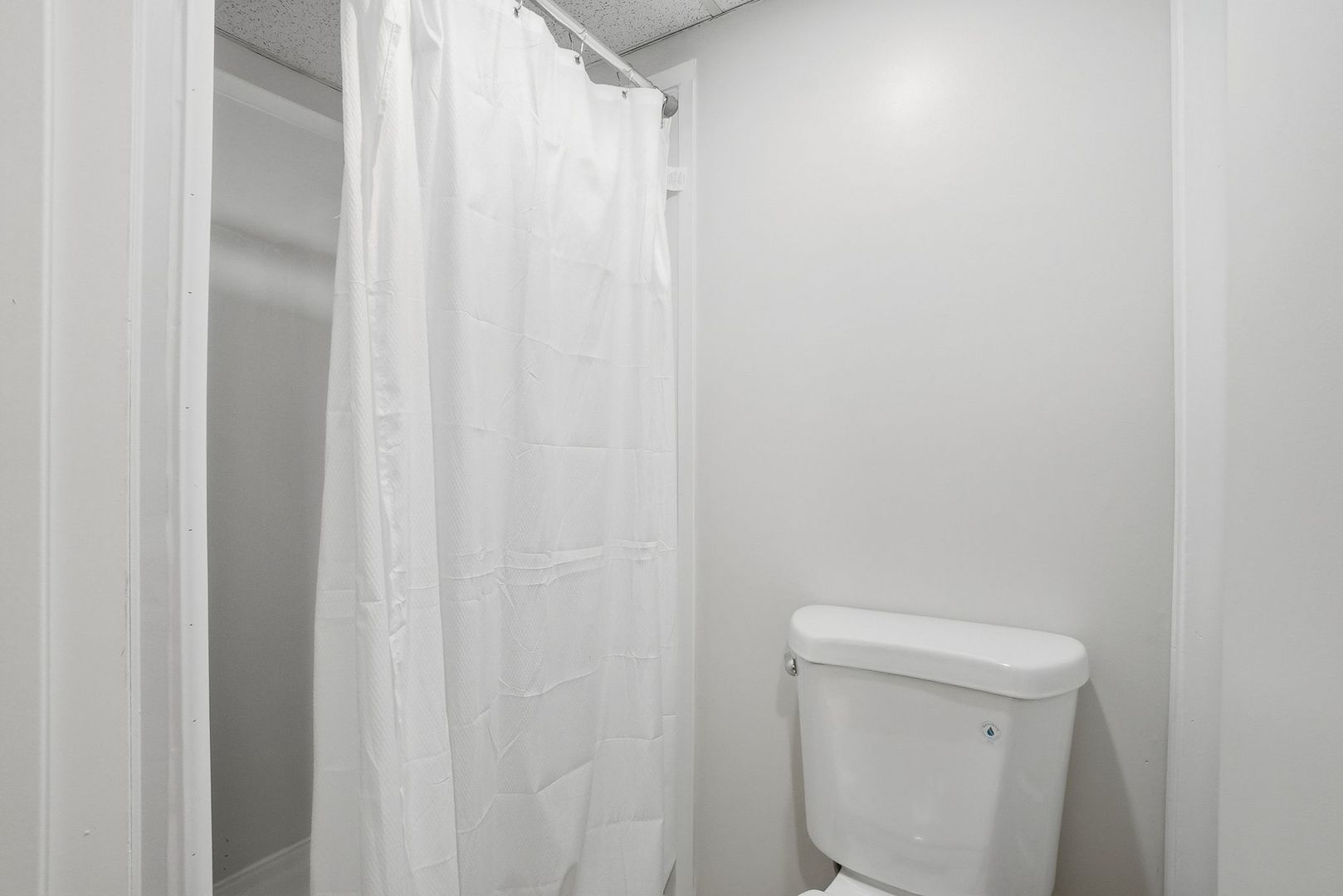 1S300 Stratford Lane, Villa Park, IL 60181