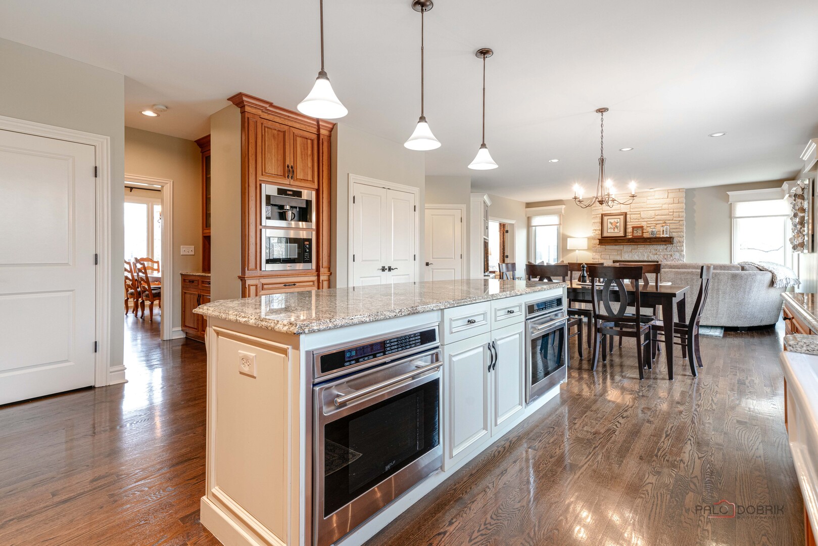 31470 N Reigate Lane, Libertyville, IL 60048