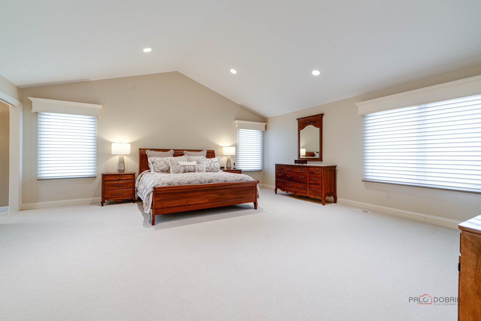 31470 N Reigate Lane, Libertyville, IL 60048