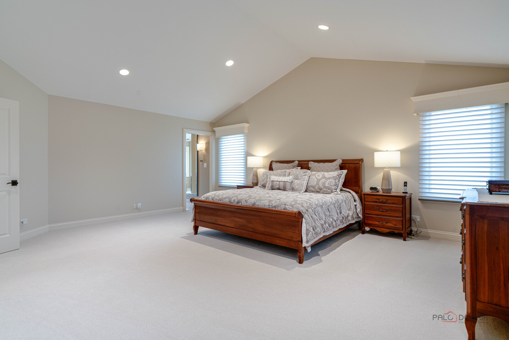 31470 N Reigate Lane, Libertyville, IL 60048