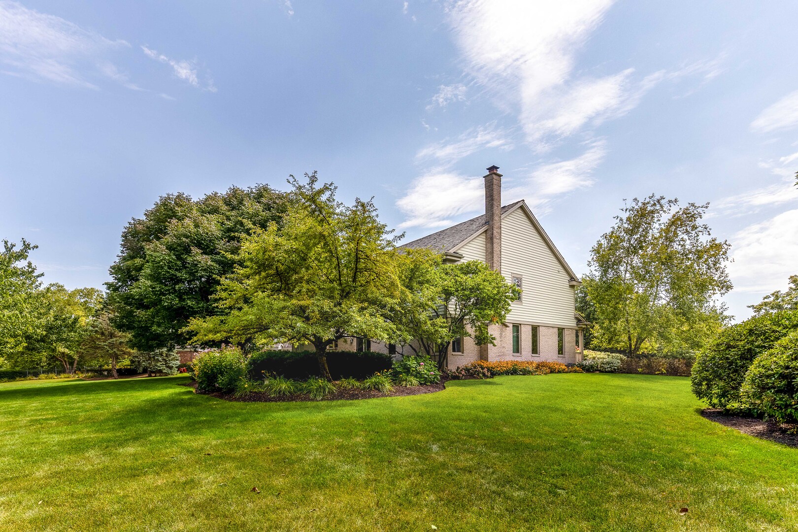31470 N Reigate Lane, Libertyville, IL 60048