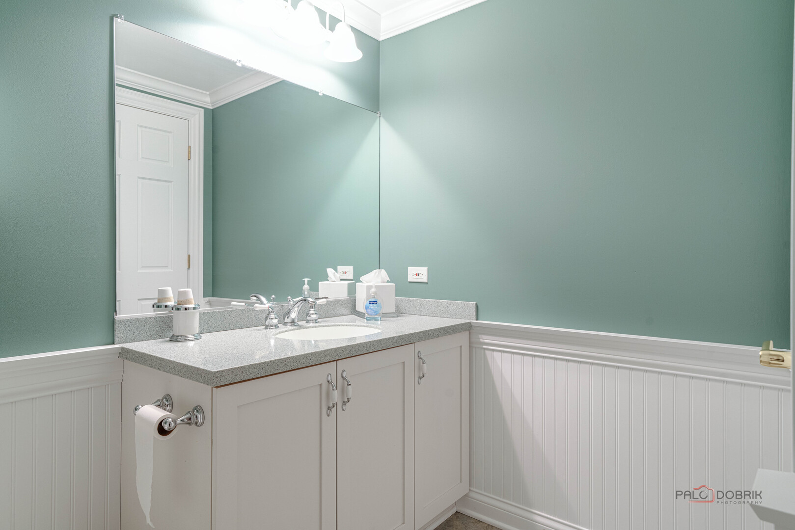 31470 N Reigate Lane, Libertyville, IL 60048