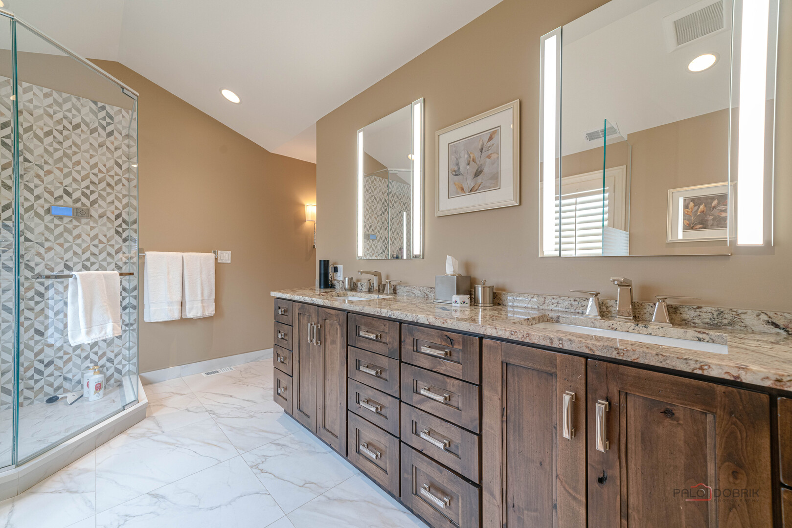 31470 N Reigate Lane, Libertyville, IL 60048