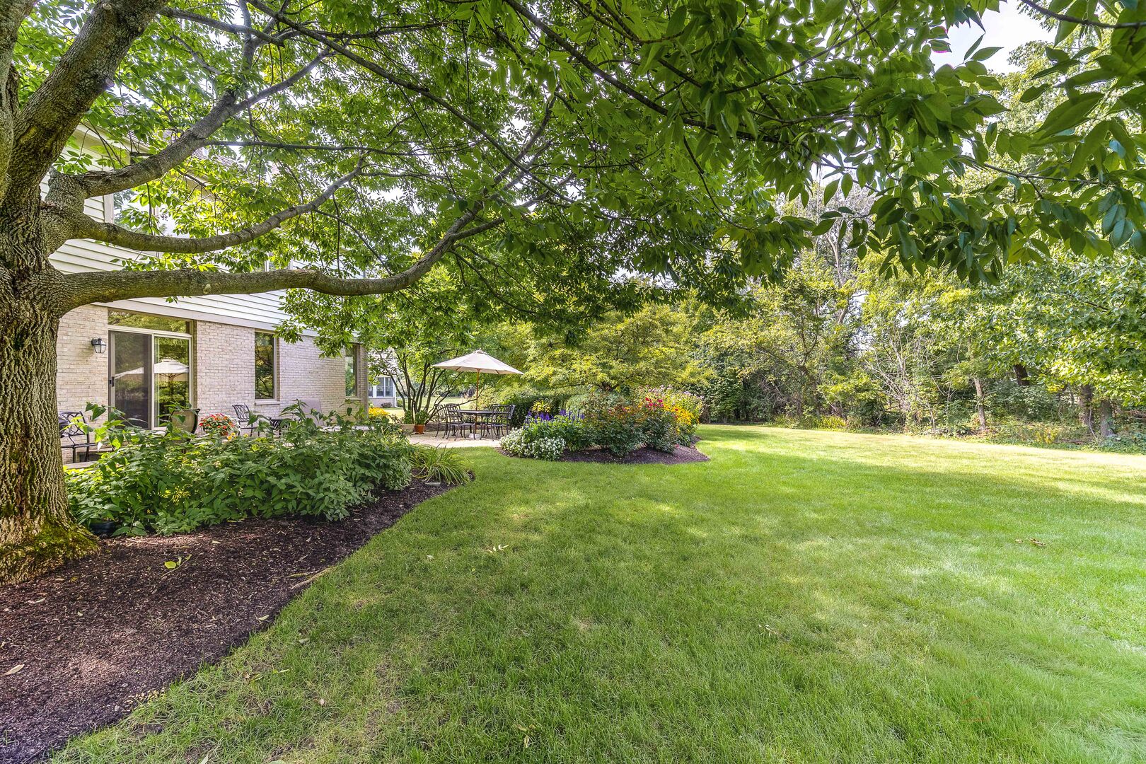 31470 N Reigate Lane, Libertyville, IL 60048