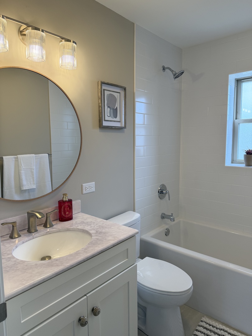 5743 W 79th Street, Burbank, IL 60459