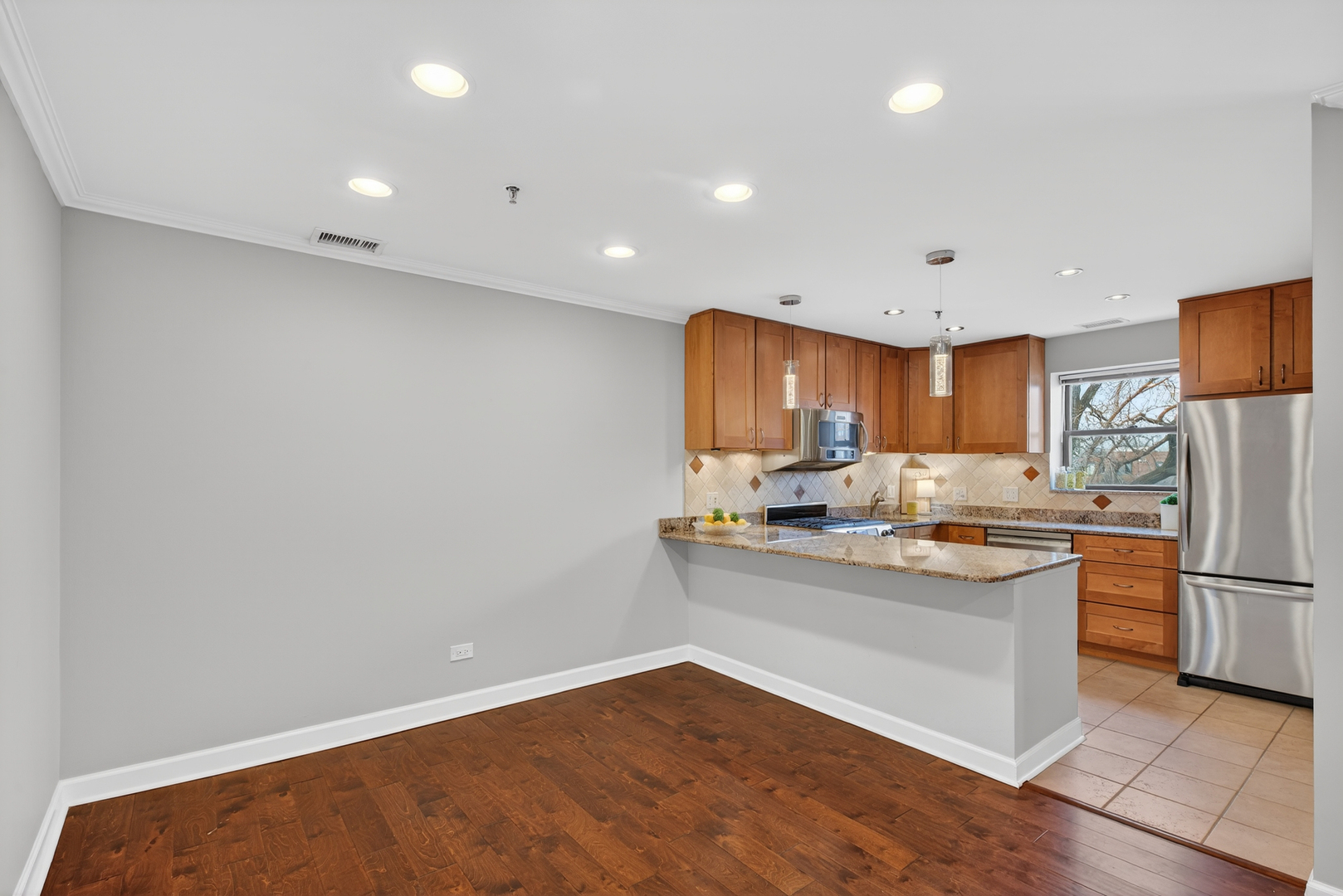 110 S Evergreen Avenue #5CN, Arlington Heights, IL 60005