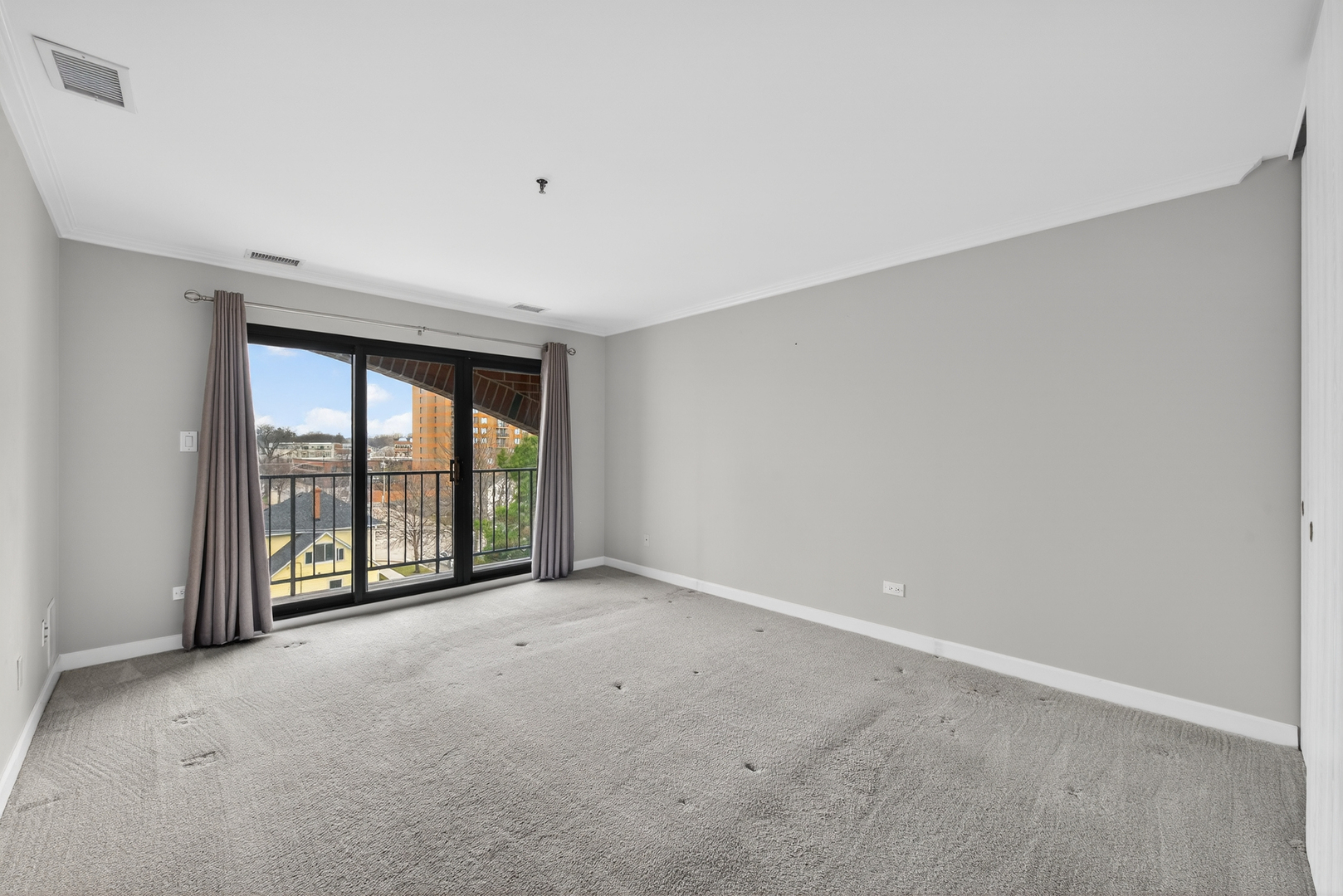 110 S Evergreen Avenue #5CN, Arlington Heights, IL 60005