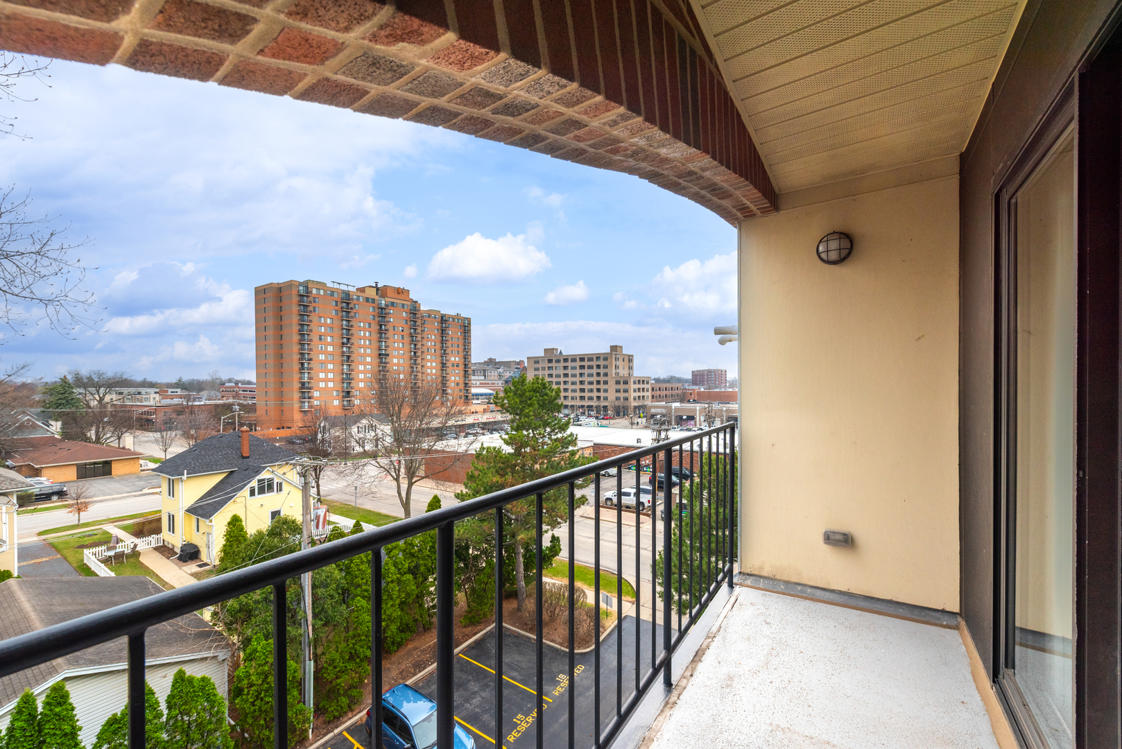 110 S Evergreen Avenue #5CN, Arlington Heights, IL 60005