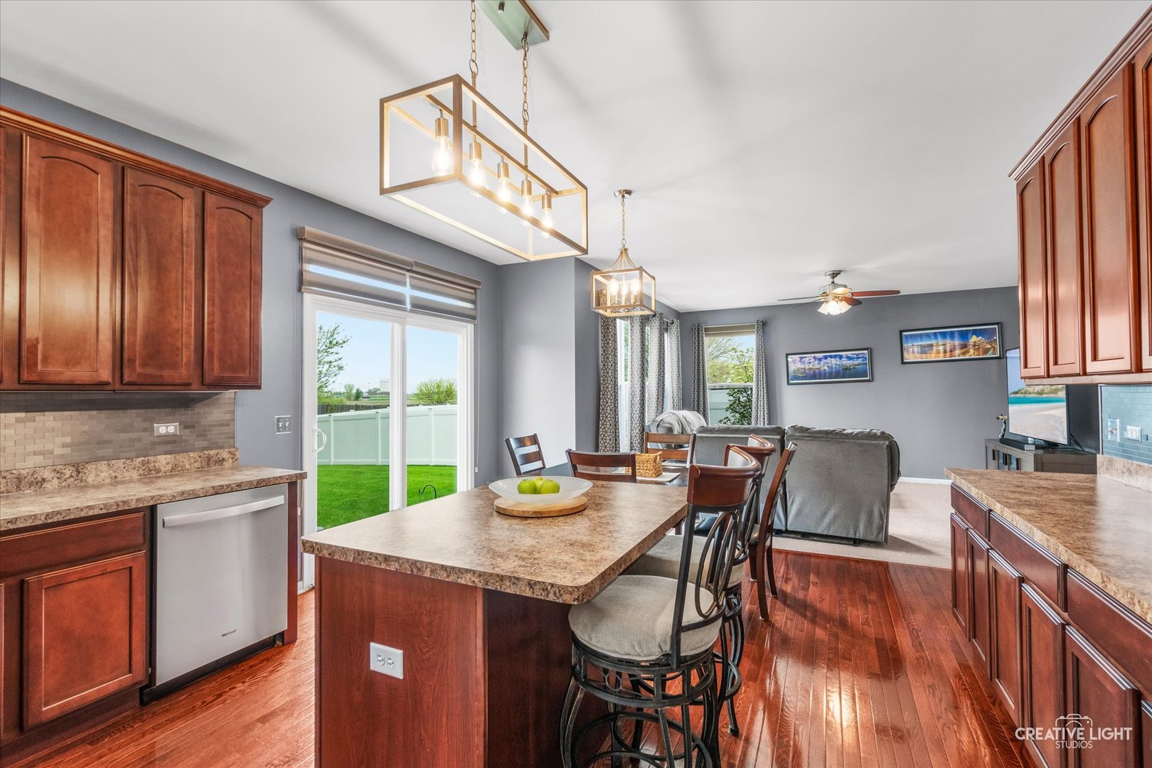 8105 Aaron Lane, Joliet, IL 60431