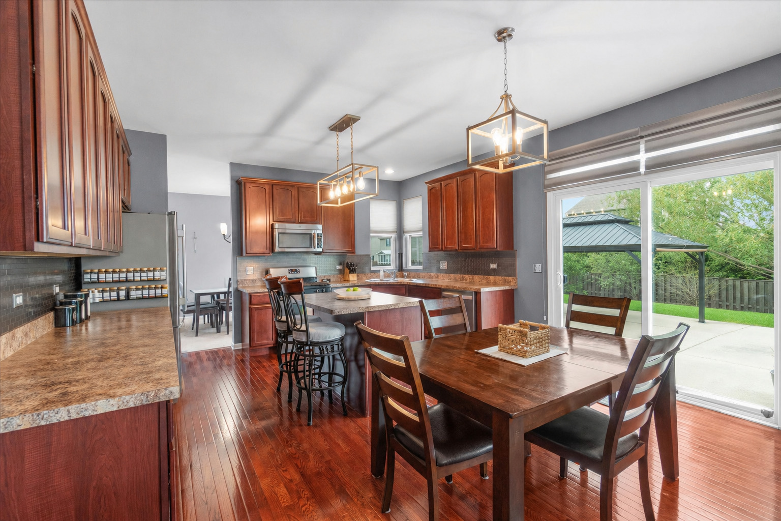 8105 Aaron Lane, Joliet, IL 60431