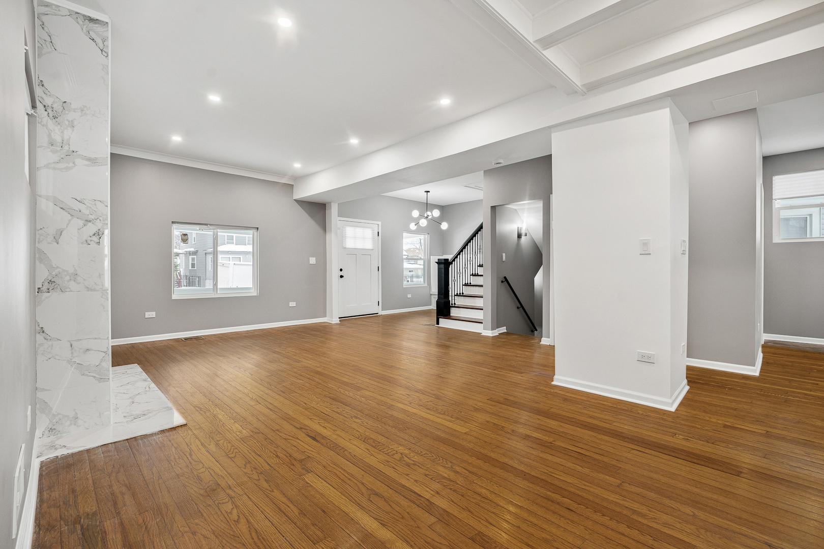 553 N Leamington Avenue, Chicago, IL 60644