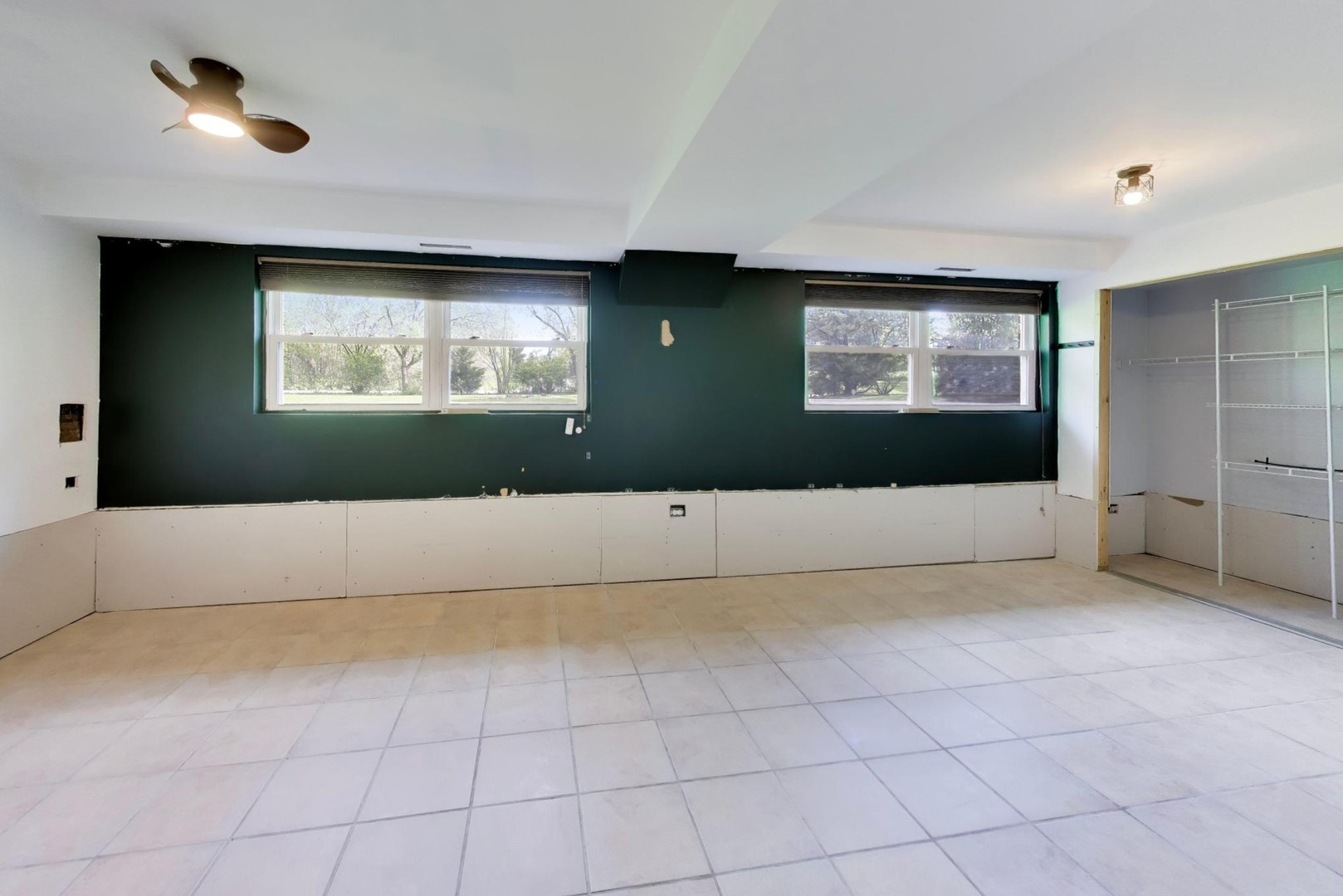 9505 Elm Lane, Crystal Lake, IL 60014