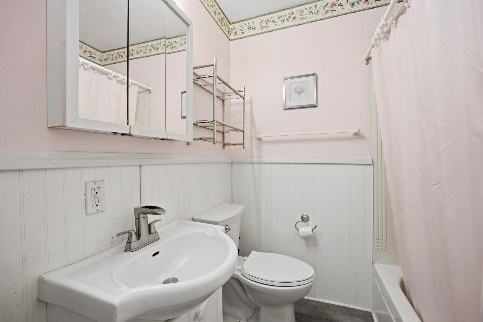 105 E Center Street, Glenwood, IL 60425