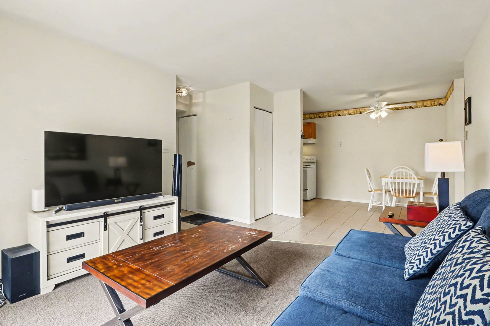 1900 Light Road #210, Oswego, IL 60543