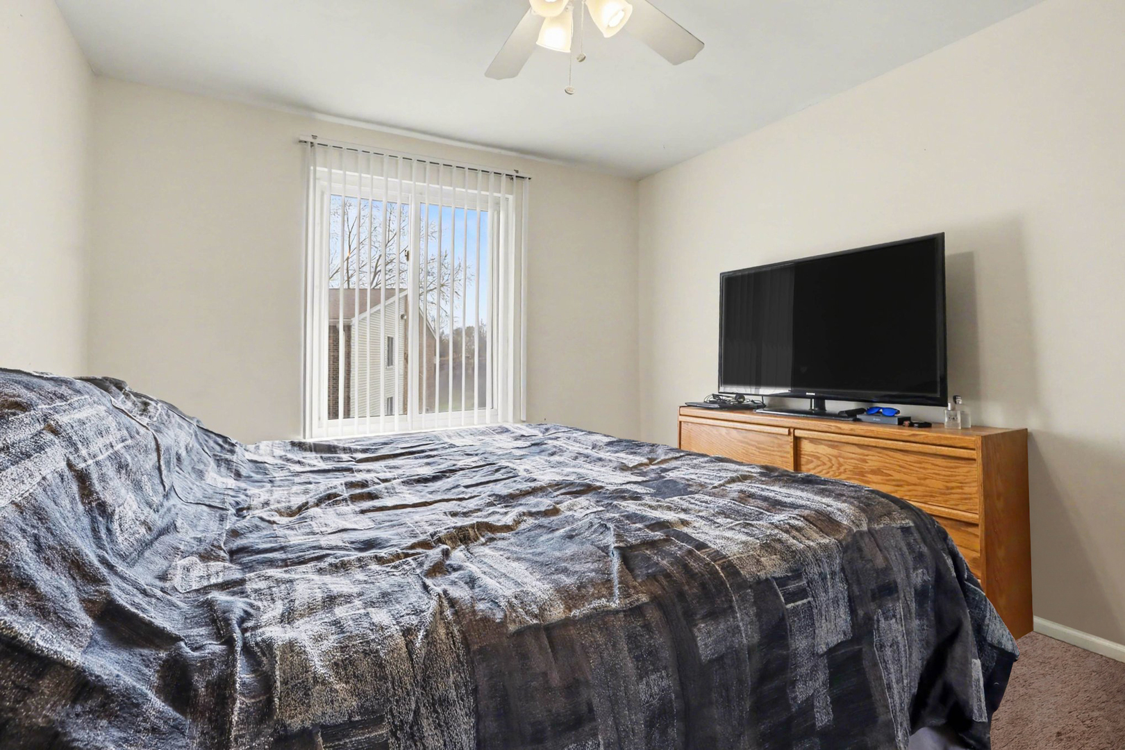 1900 Light Road #210, Oswego, IL 60543