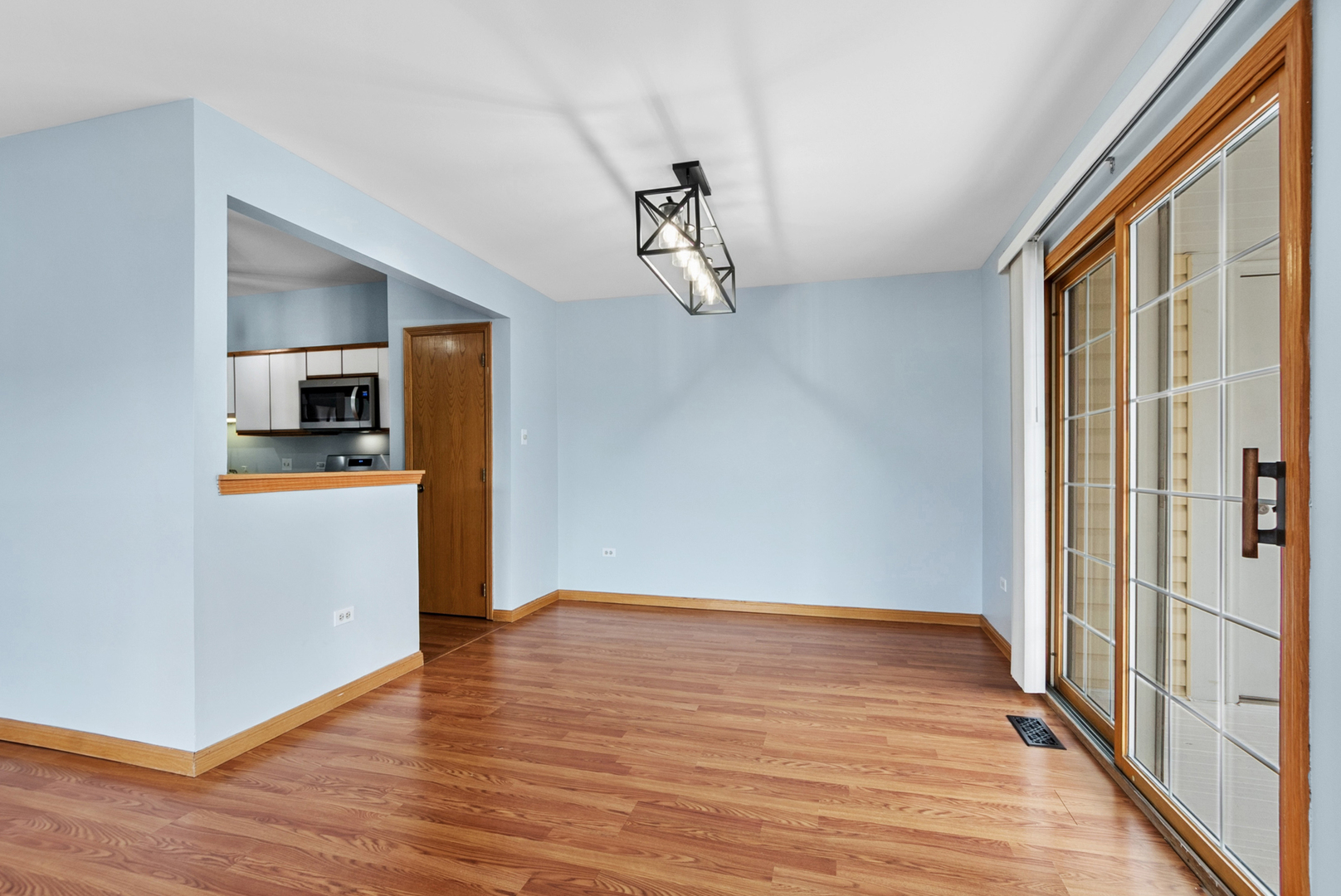 10121 Cambridge Court #G, Mokena, IL 60448