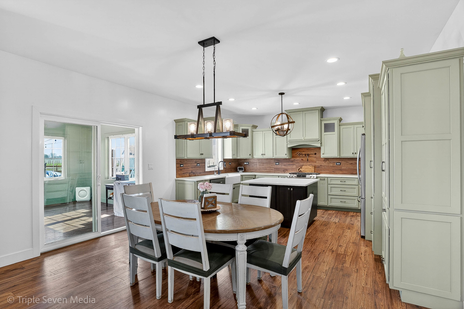 30847 S Indian Trail Road, Wilmington, IL 60481