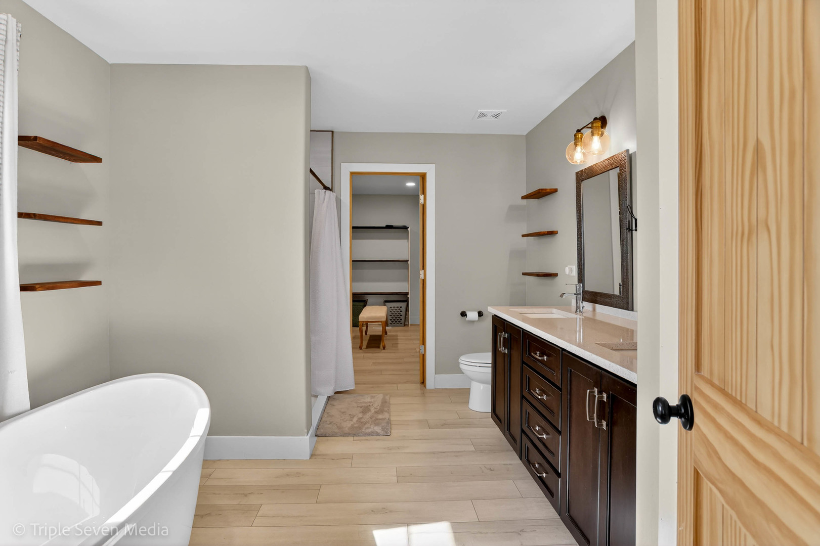 30847 S Indian Trail Road, Wilmington, IL 60481