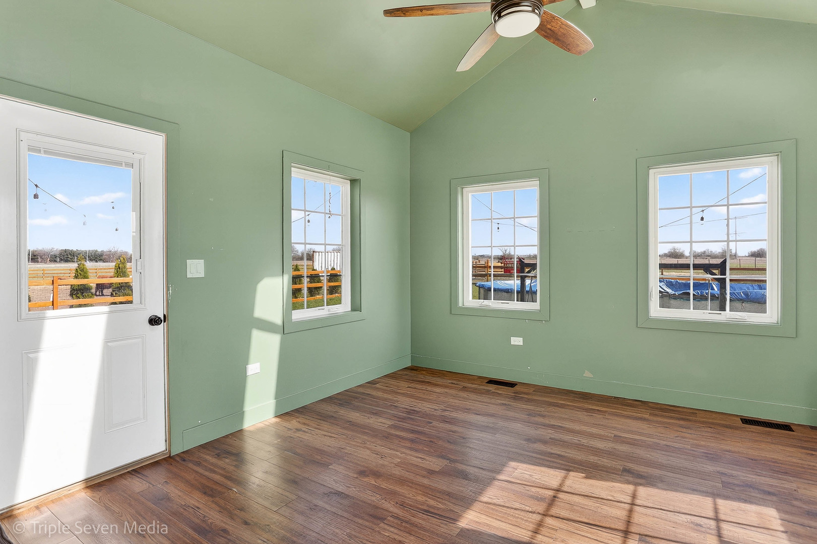 30847 S Indian Trail Road, Wilmington, IL 60481