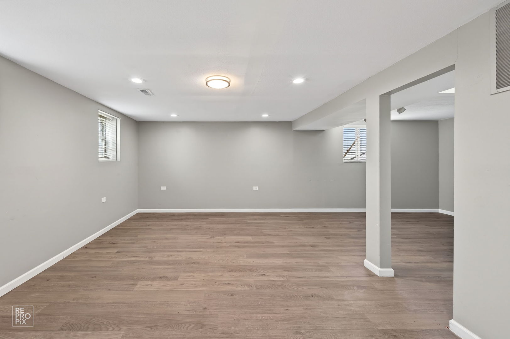 1013 SUNNYDALE Boulevard, Streamwood, IL 60107