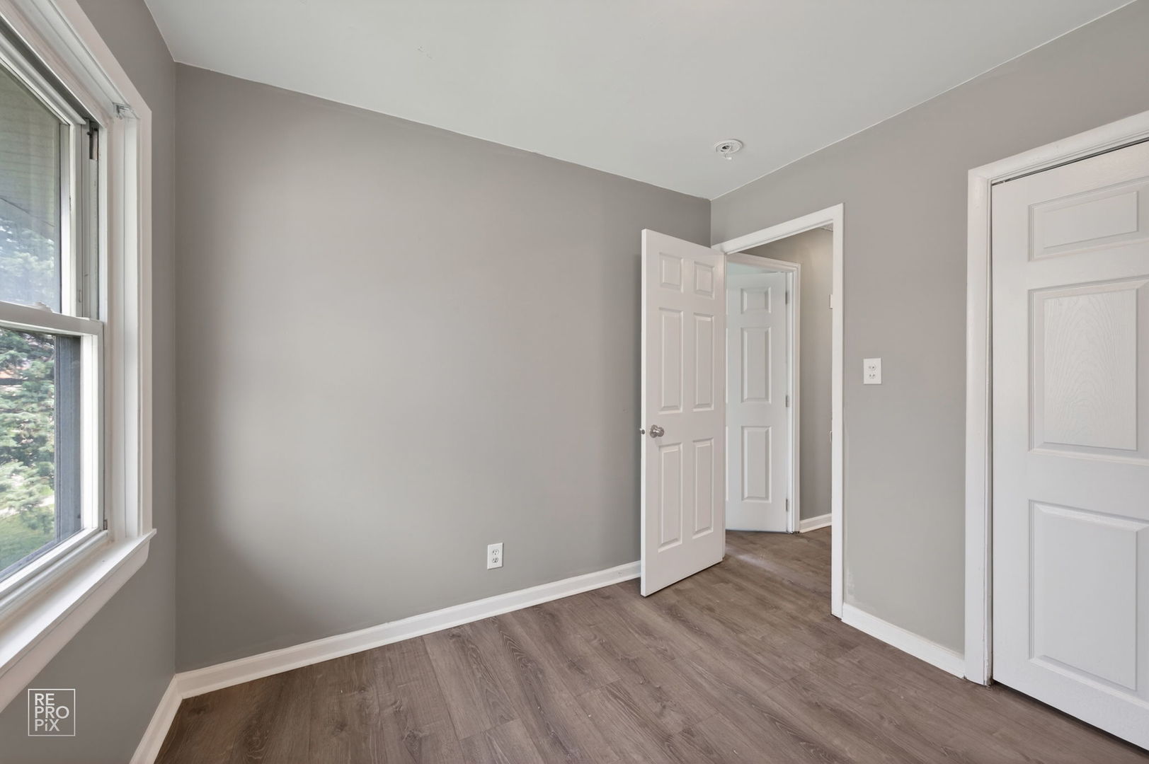 1013 SUNNYDALE Boulevard, Streamwood, IL 60107