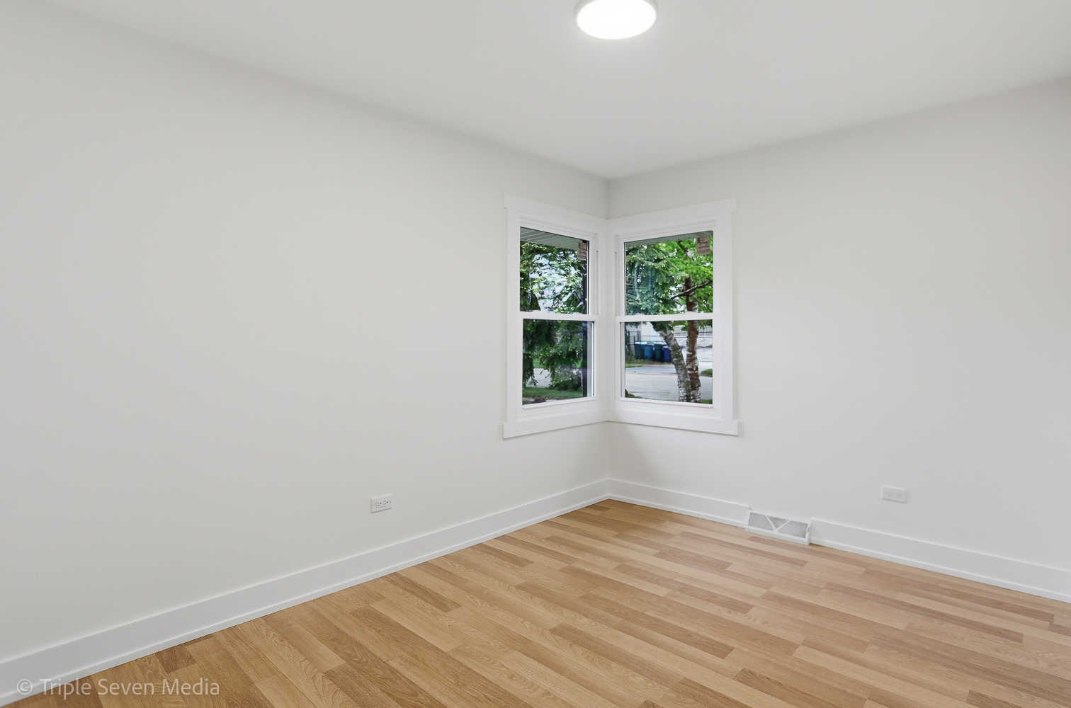 9817 Washington Avenue, Oak Lawn, IL 60453