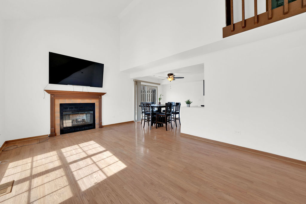 1390 N Knollwood Drive #1390, Palatine, IL 60067