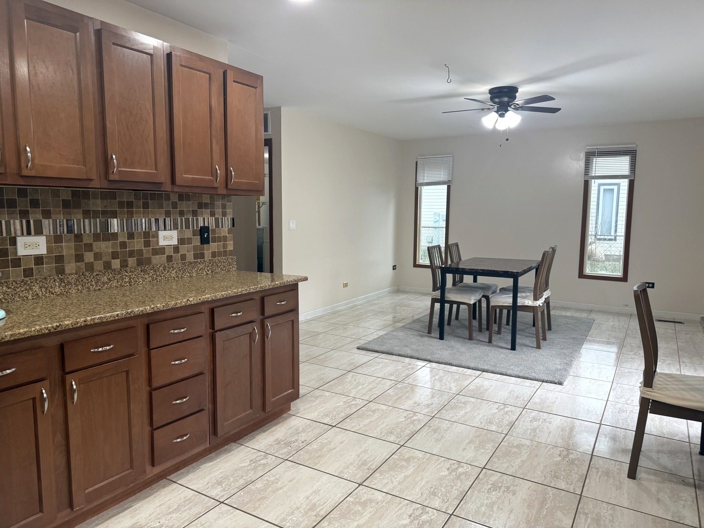 39 Dennison Drive, Glendale Heights, IL 60139