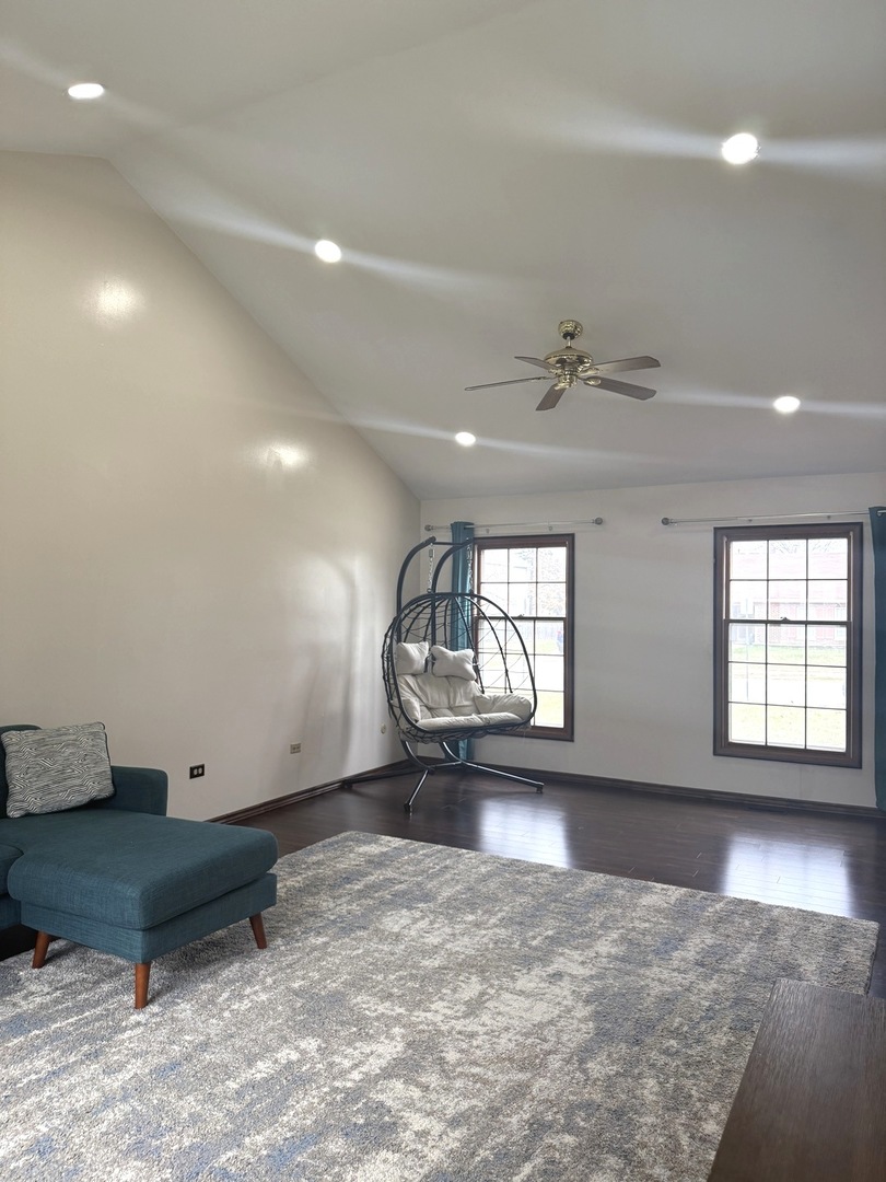 39 Dennison Drive, Glendale Heights, IL 60139