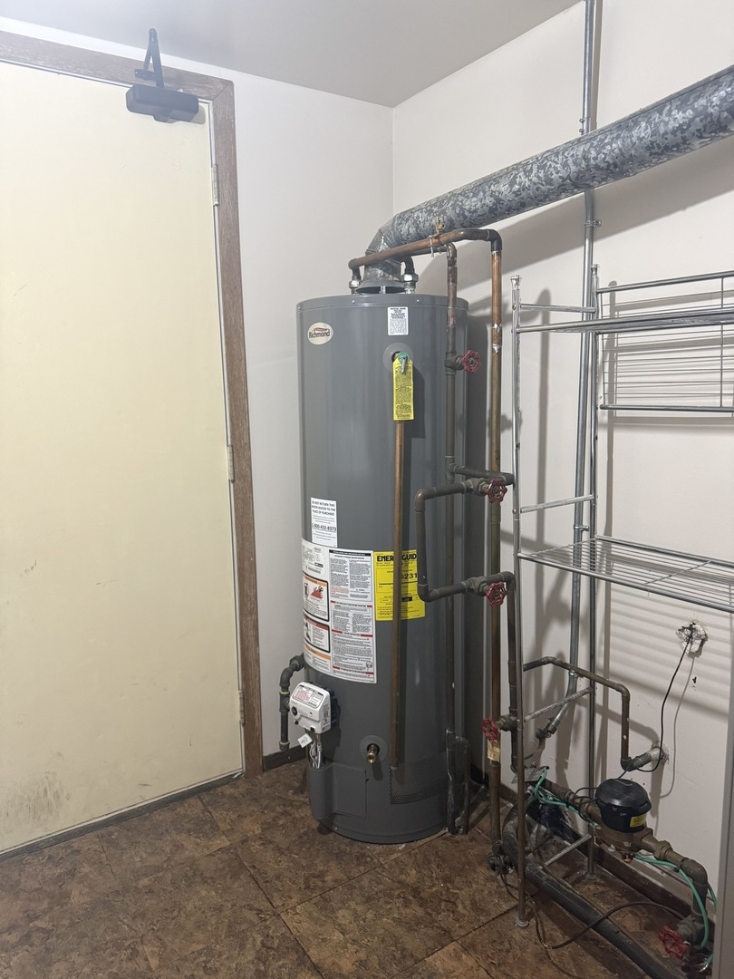 39 Dennison Drive, Glendale Heights, IL 60139