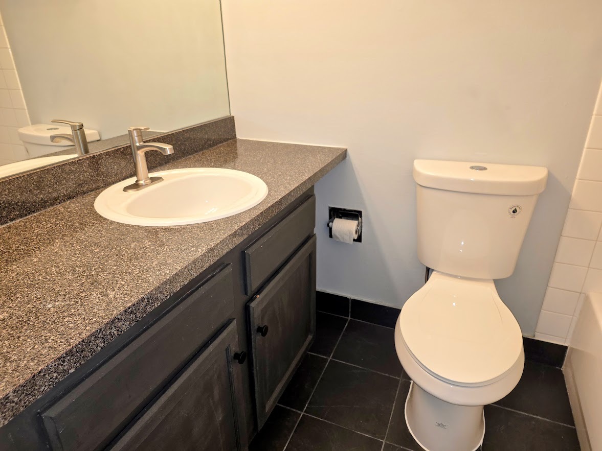 5950 Oakwood Drive #2D, Lisle, IL 60532