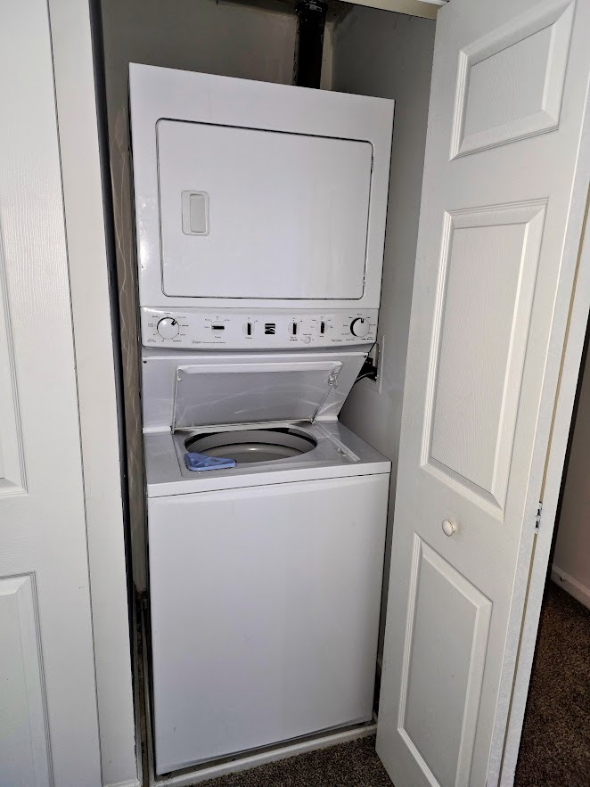 5950 Oakwood Drive #2D, Lisle, IL 60532