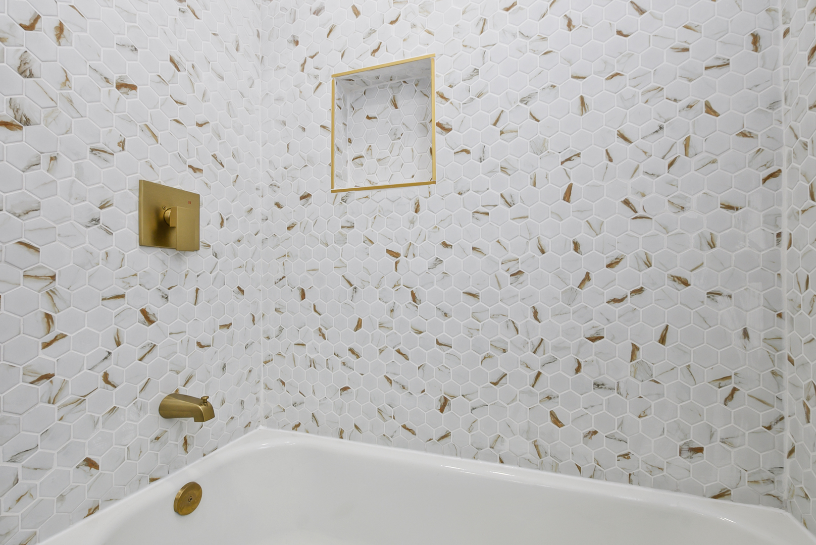 505 47th Avenue, Bellwood, IL 60104