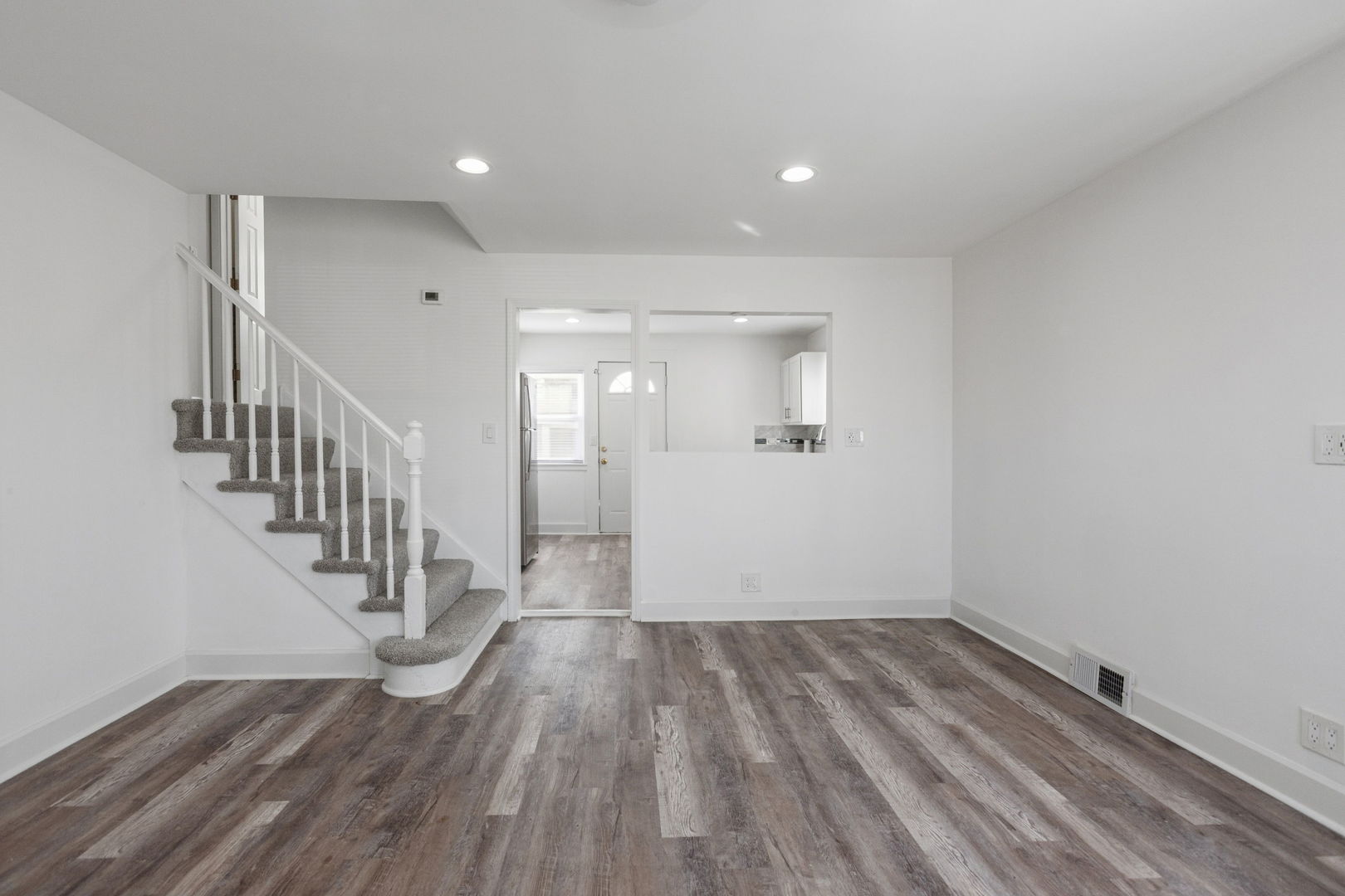 519 Bellwood Avenue, Bellwood, IL 60104