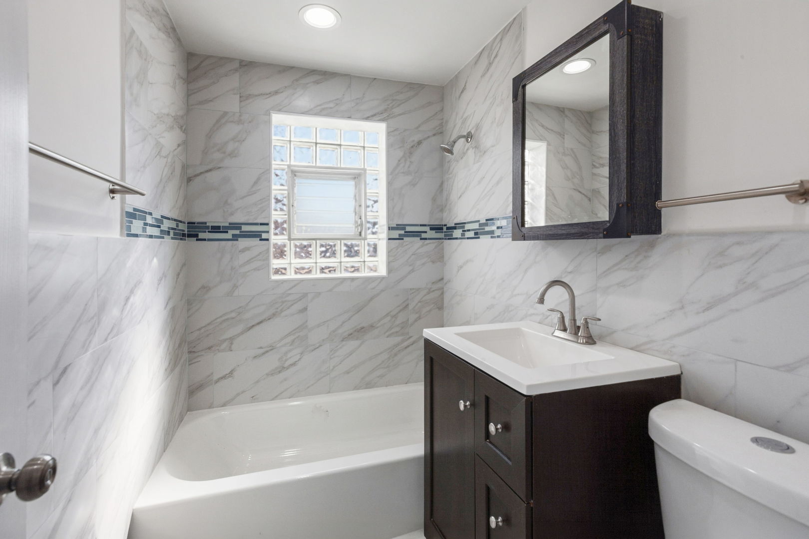 519 Bellwood Avenue, Bellwood, IL 60104