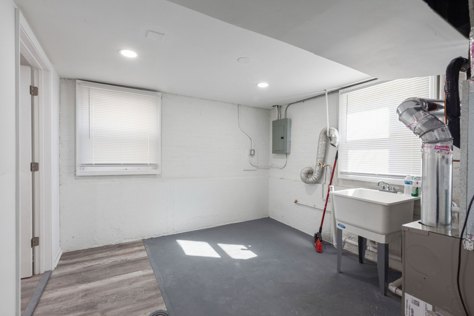 519 Bellwood Avenue, Bellwood, IL 60104