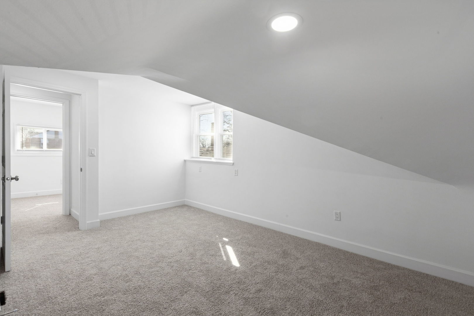 519 Bellwood Avenue, Bellwood, IL 60104