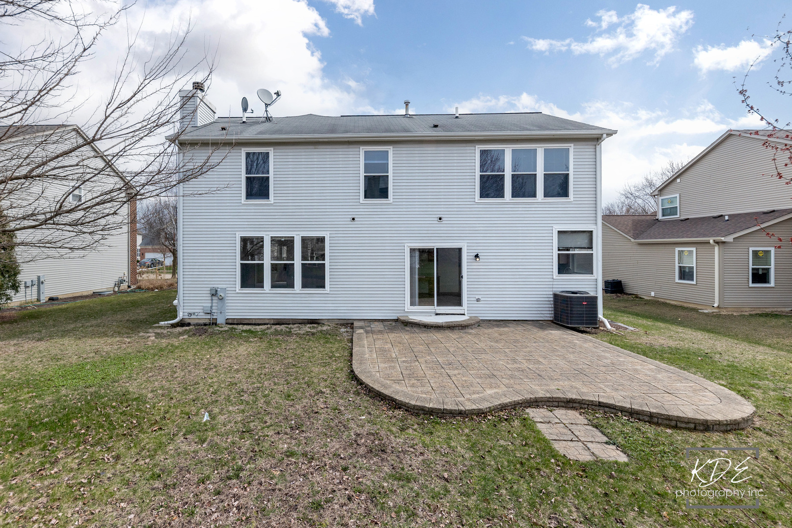 1110 OAKHILL Drive, Aurora, IL 60502