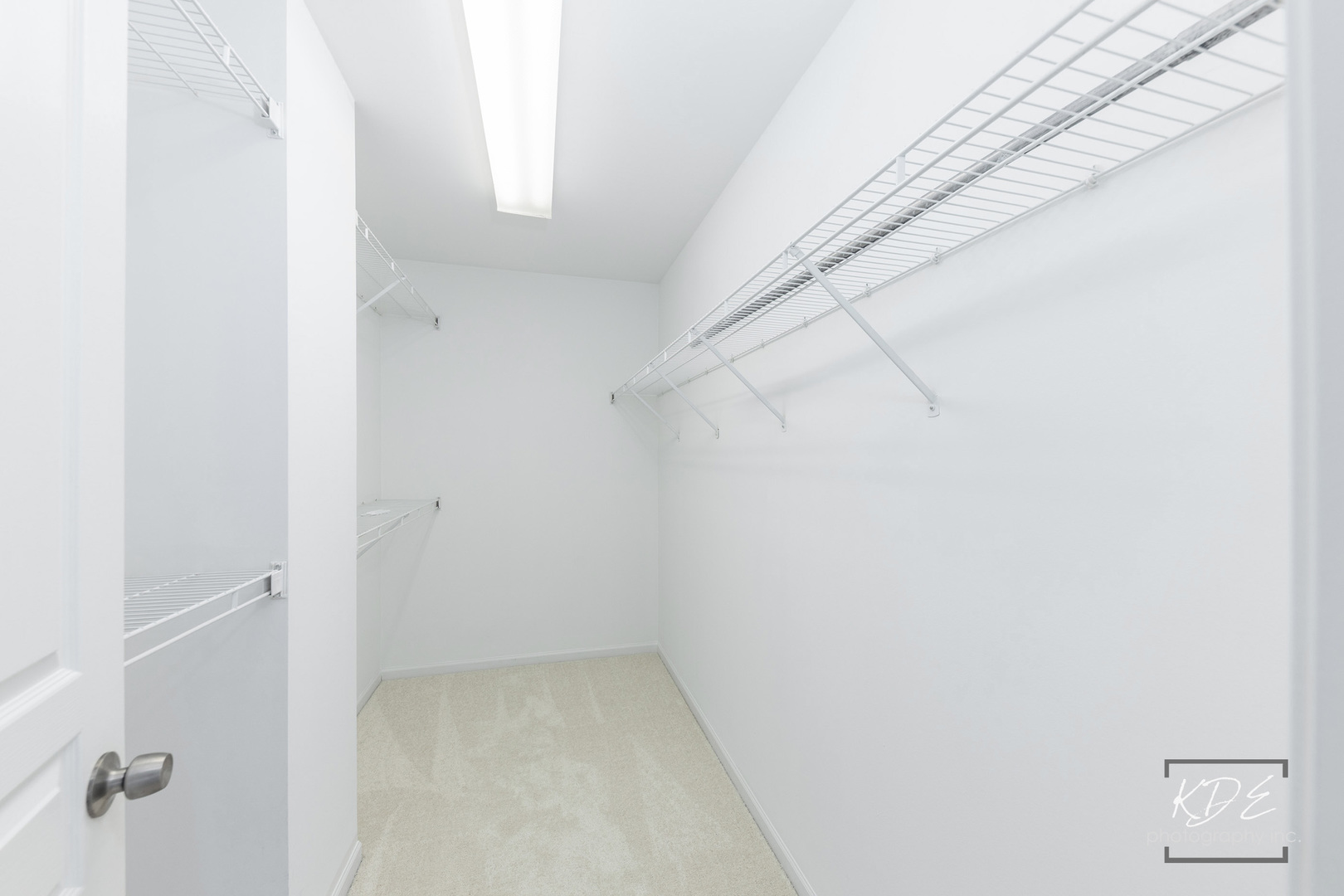 1110 OAKHILL Drive, Aurora, IL 60502