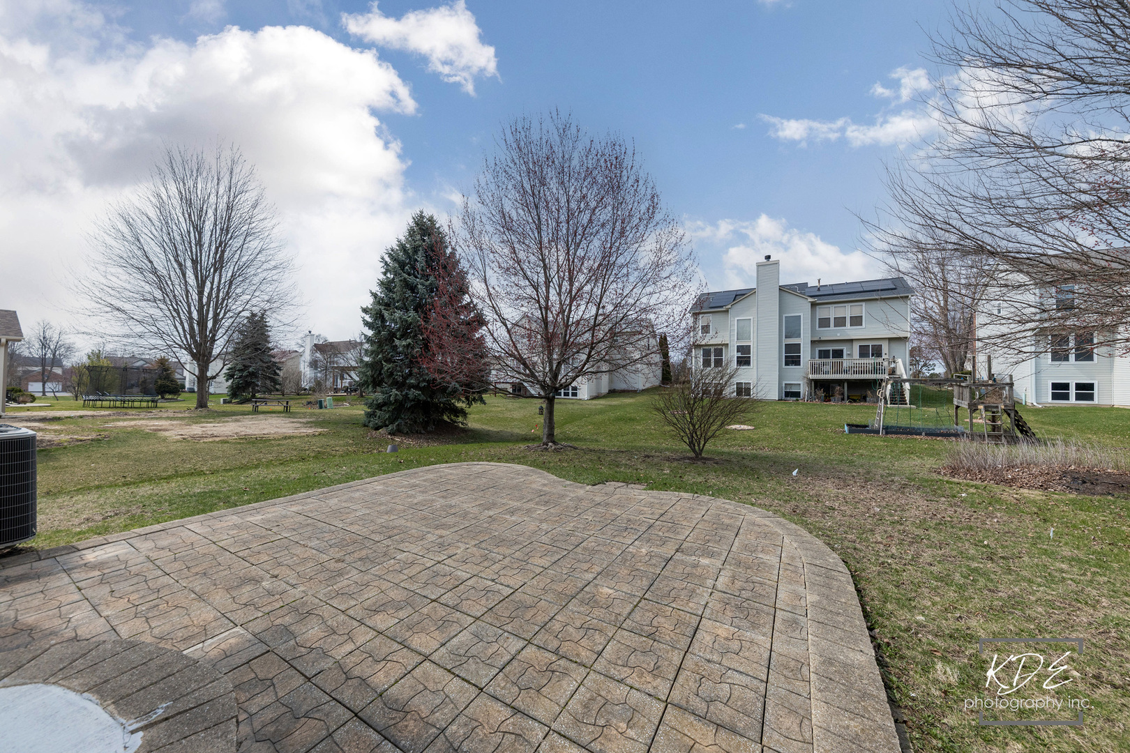 1110 OAKHILL Drive, Aurora, IL 60502