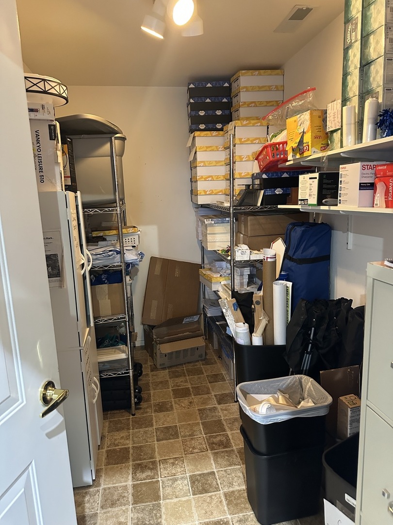 34498 N Old Walnut Circle, Gurnee, IL 60031