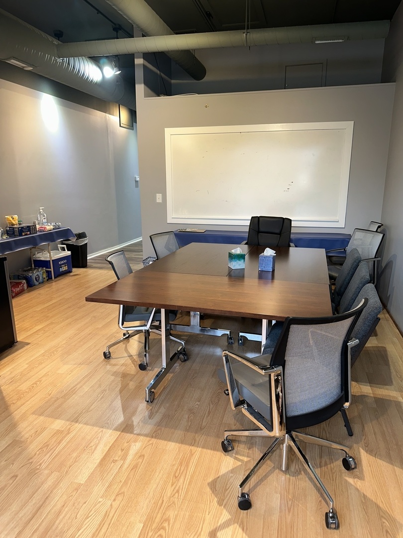 34498 N Old Walnut Circle, Gurnee, IL 60031