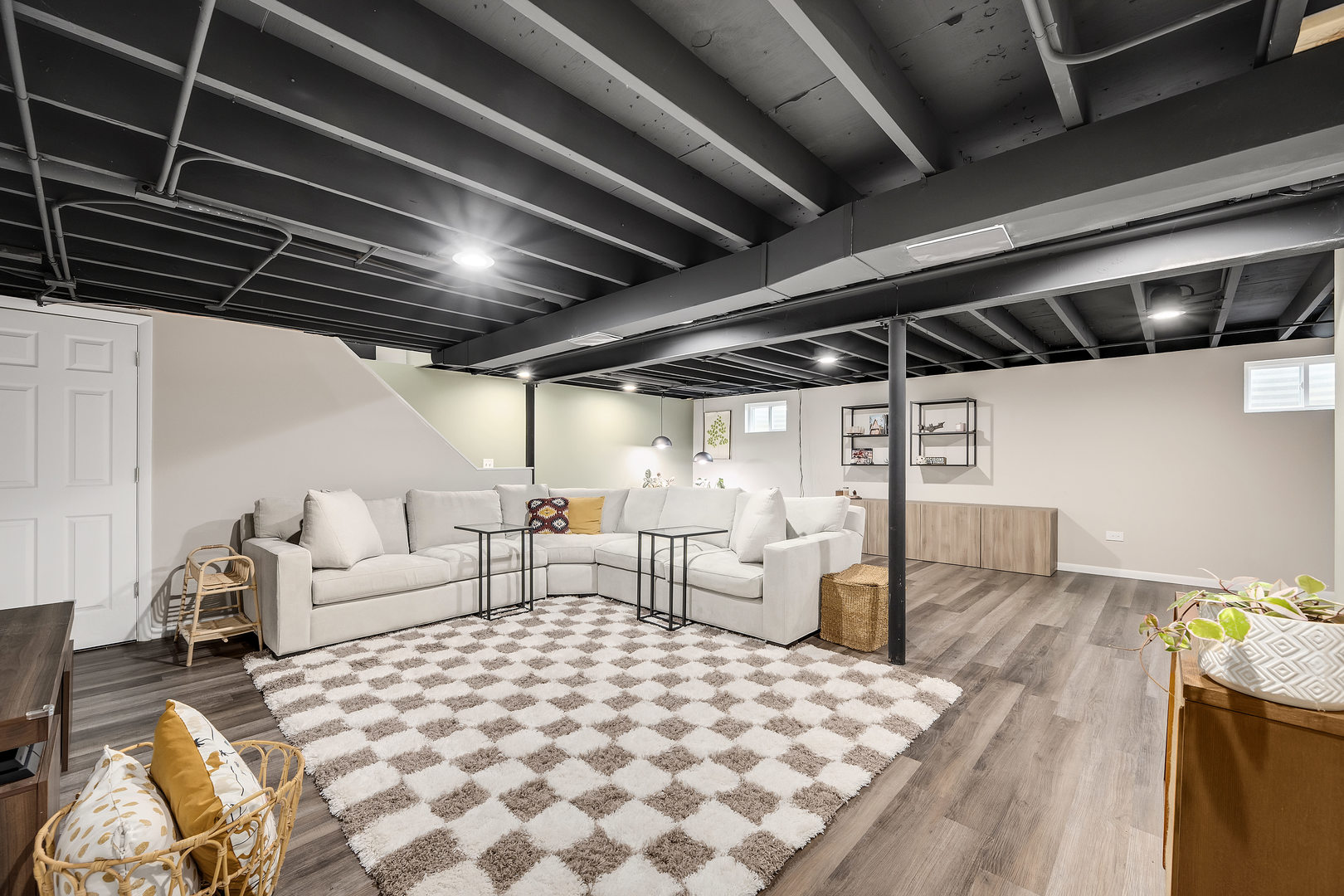 6213 Leonard Avenue, Downers Grove, IL 60516