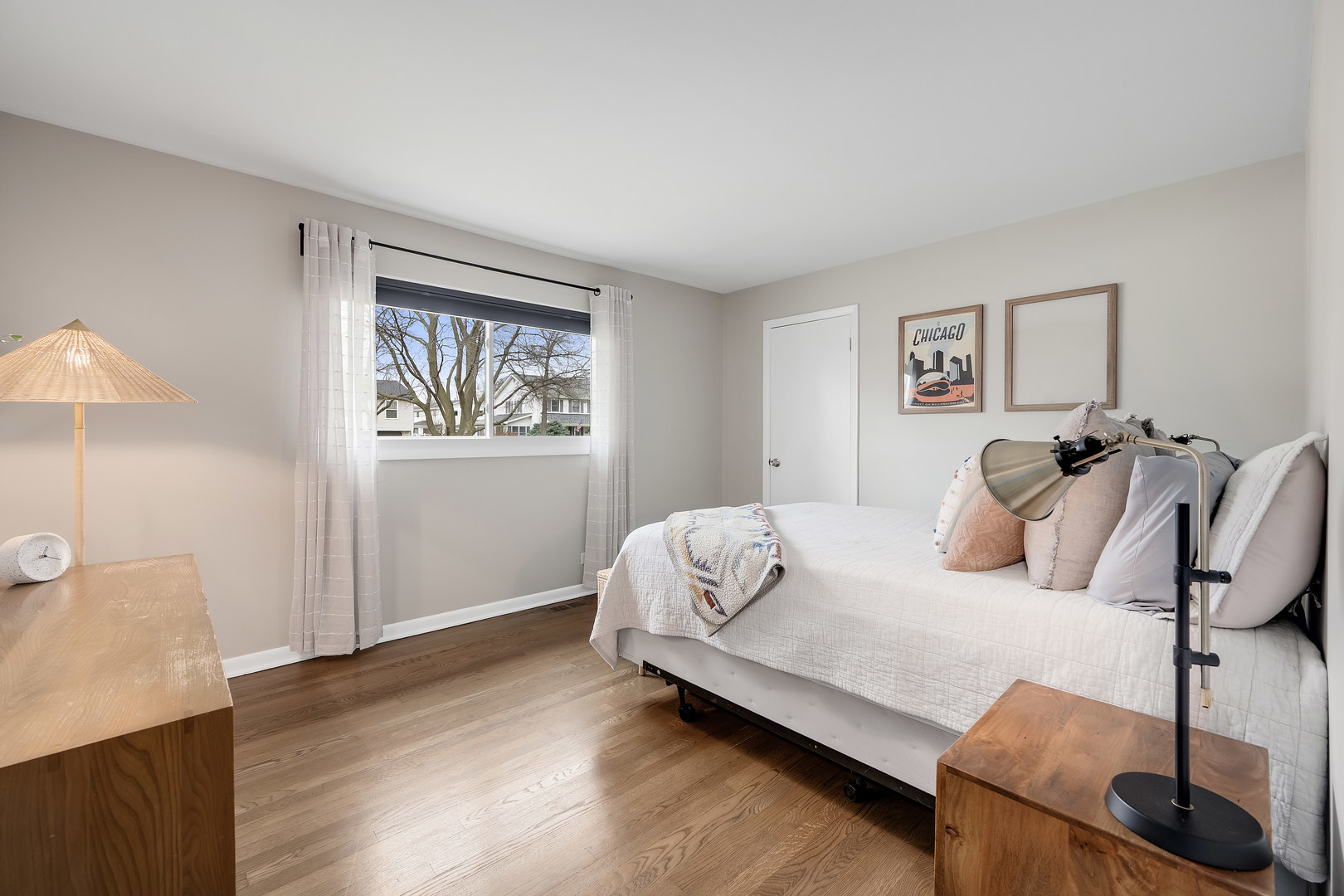 6213 Leonard Avenue, Downers Grove, IL 60516